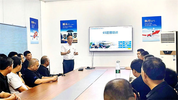 正睿老师给企业团队培训