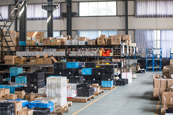 车间布局混乱不堪，精益生产巧妙规划让效率直线飙升