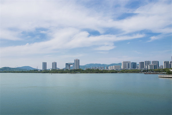 生产效率停滞不前，无锡精益生产咨询公司如何激活产线隐藏价值？