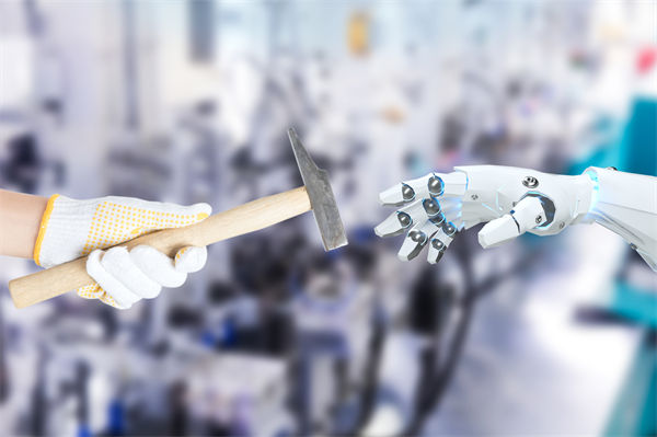 员工对数字化管理抵触，推进遇阻，怎样化解难题？