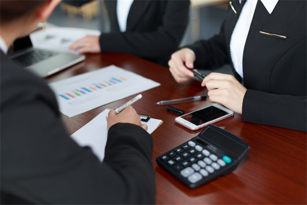 传统绩效模式失效，企业如何引入创新方法提升效能？