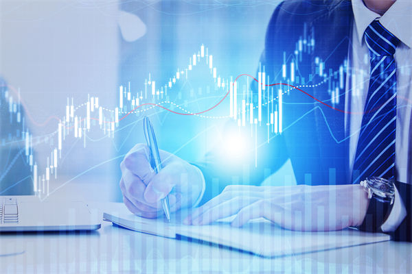 市场瞬息万变，企业战略怎样快速调整抢占先机？