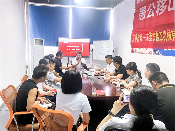 鑫正机械总经理吴欣先生致辞