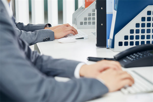 组织规划管理分析：员工发烧37.9度请假遭HR辱骂