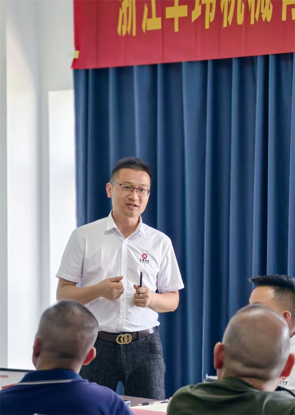 正睿咨询集团运营总监杜章胜老师致辞