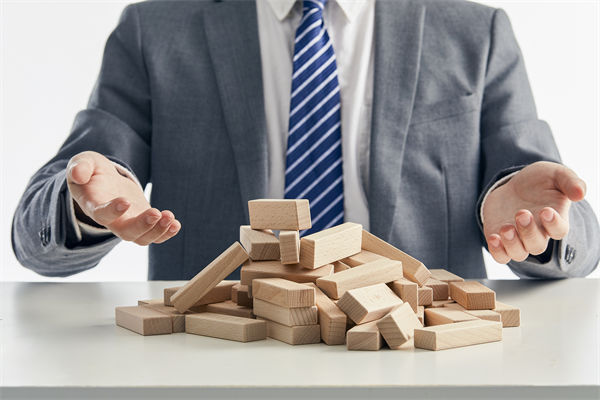 企业的绩效层层加码，是激发斗志还是逼走人才？