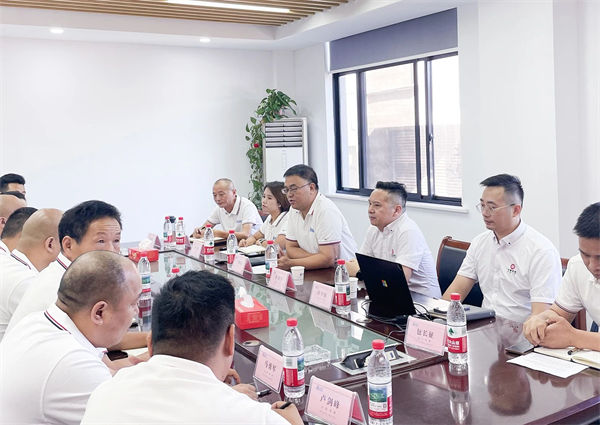 聚能锅炉董事长丁黎明先生致辞