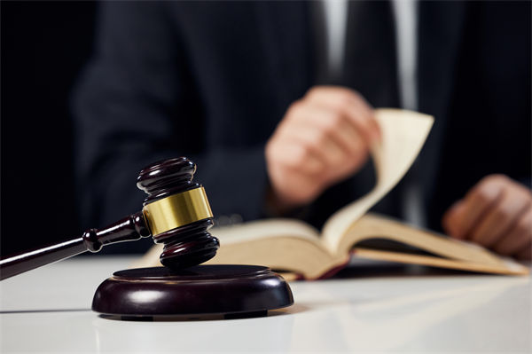 企业文化分析：男子连续工作超8小时休息3分钟被开