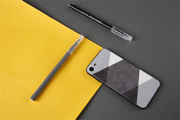 制造业管理分析：9.9包邮手机壳铅含量超标30倍