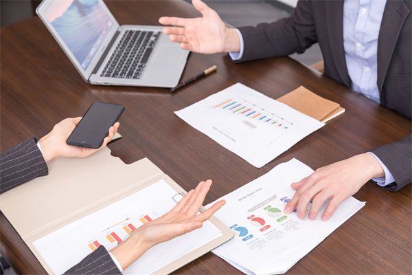 预算编制耗费大量精力，执行中为何总与实际偏差巨大？