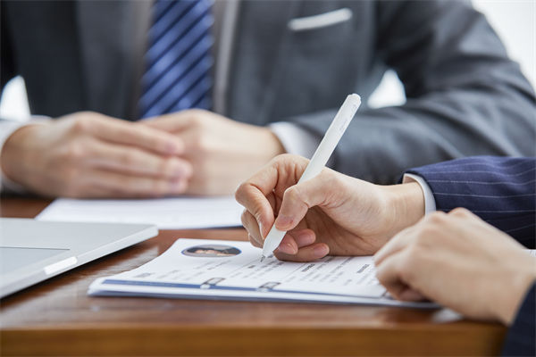 人力资源管理分析：19岁男生刚上大一就拿到国企offer