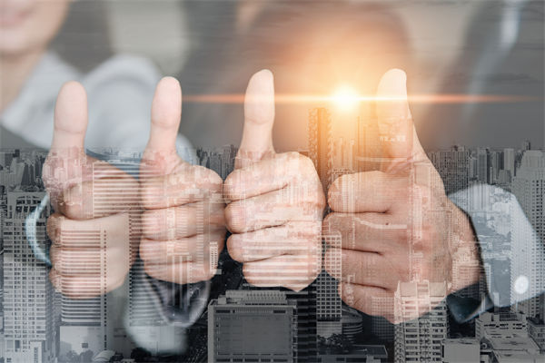 薪酬绩效管理分析：外卖员1天湿透6身衣服病倒入院