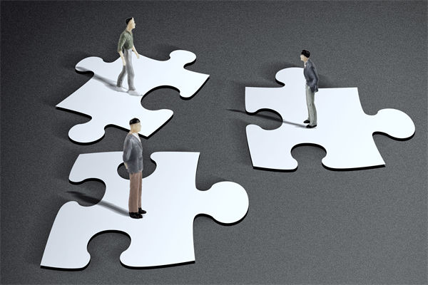 母子公司权责划分明确，资源协同效率为何仍不理想？