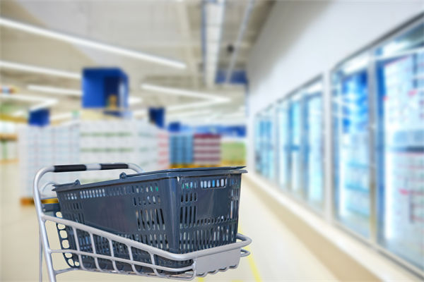 白酒遇冷，集体“降度”，关联企业有何营销启示？