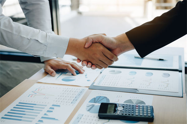 预算成纸上空谈，怎样让数据真正驱动决策落地？