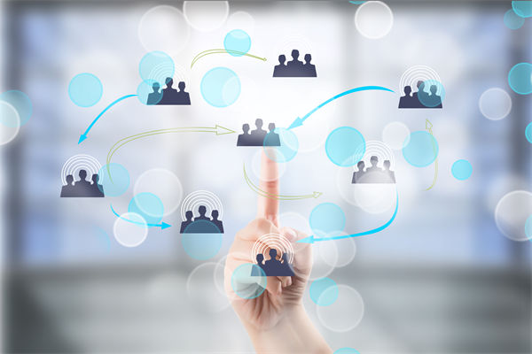 人力资源管理分析：男子请育儿假陪幼女看病被开除