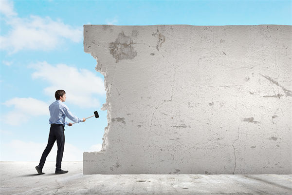 部门壁垒固化协作失灵，战略推进处处受阻怎么解？