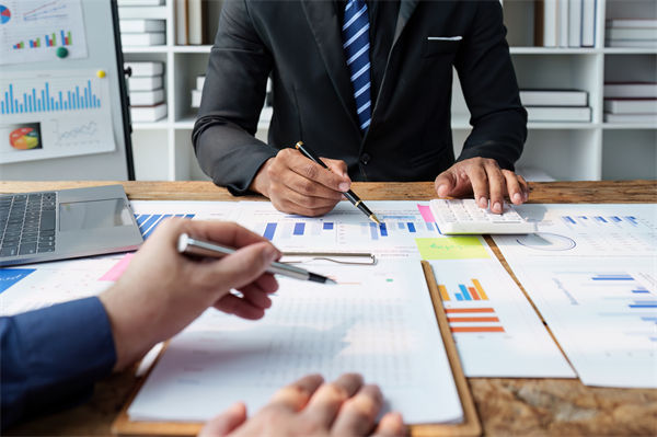 企业预算管理：浙江老板花3000元挽回约800万损失